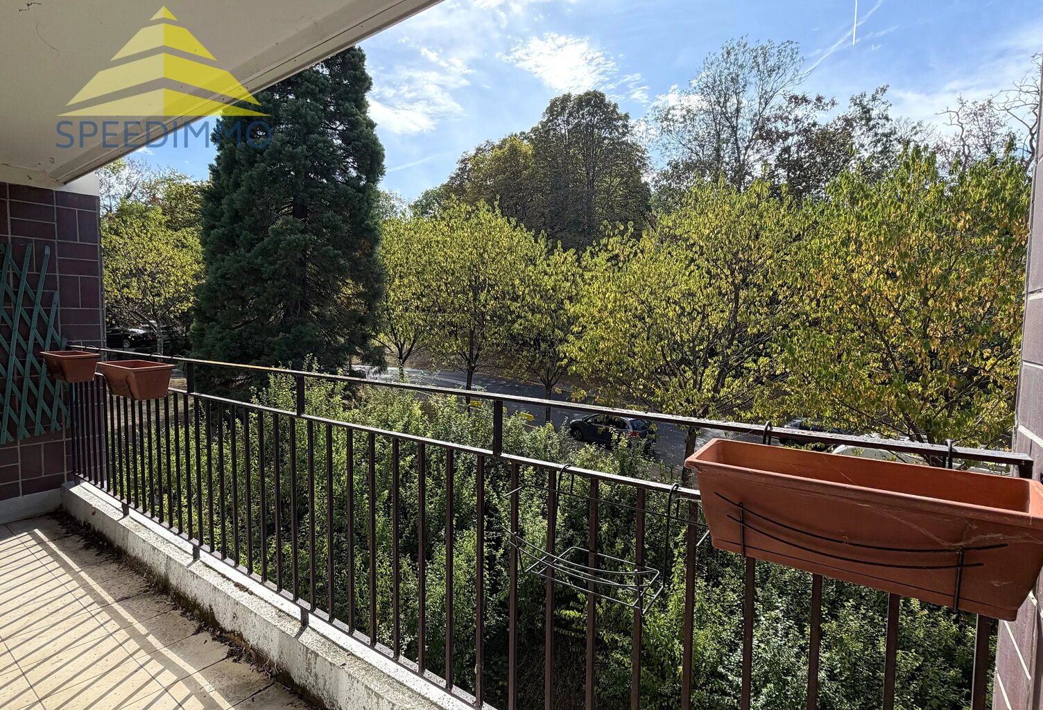 Appartement 4 pièces avec balcon, parkings et cave — photo 1