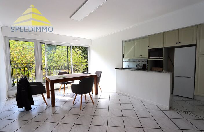 Appartement 4 pièces avec balcon, parkings et cave — photo 2