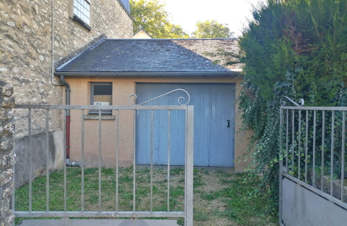 LIGUGÉ - CENTRE BOURG - MAISON TYPE 3 — photo 3