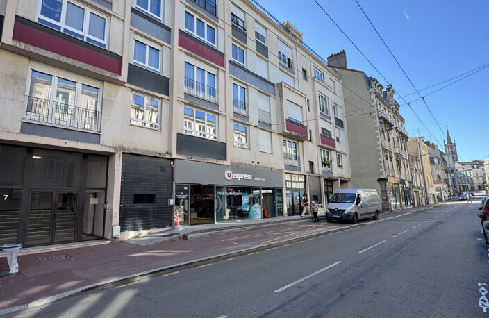 Appartement 72 m2 plein centre LIMOGES avec garage et ascens — photo 4