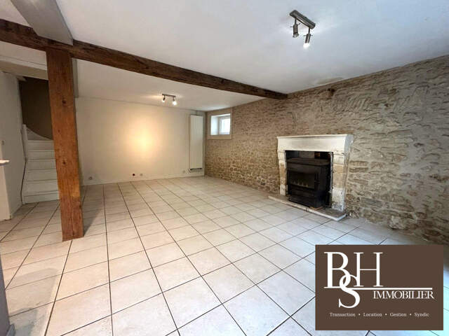 Maison individuelle 3 pièces de 72,15m² avec cour — photo du bien