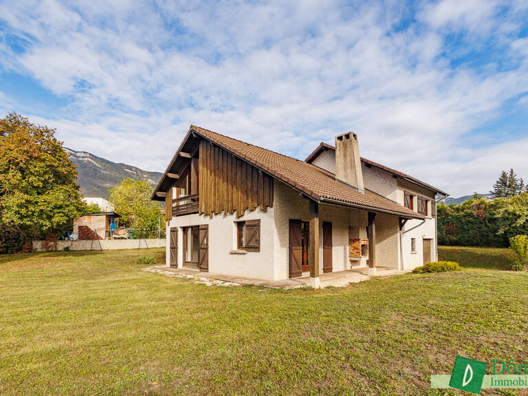 Belle villa de 122 m2 baignée de lumière vue Belledonne — photo 1