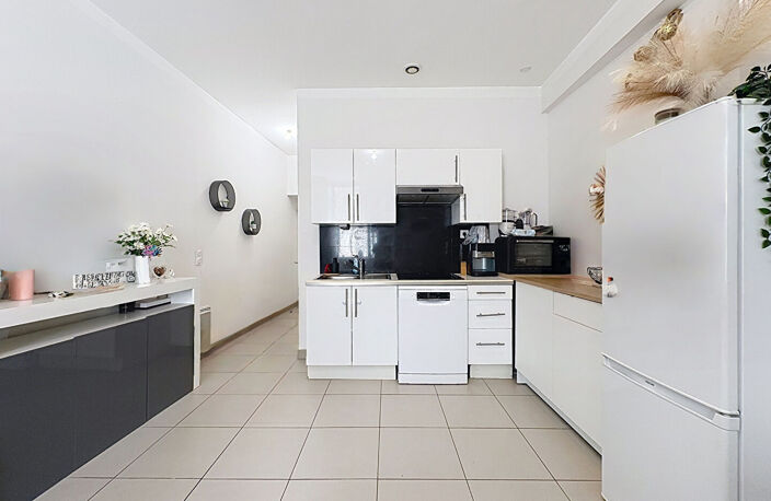 Appartement Lambesc 2 pièce(s) 37 m2 — photo 2