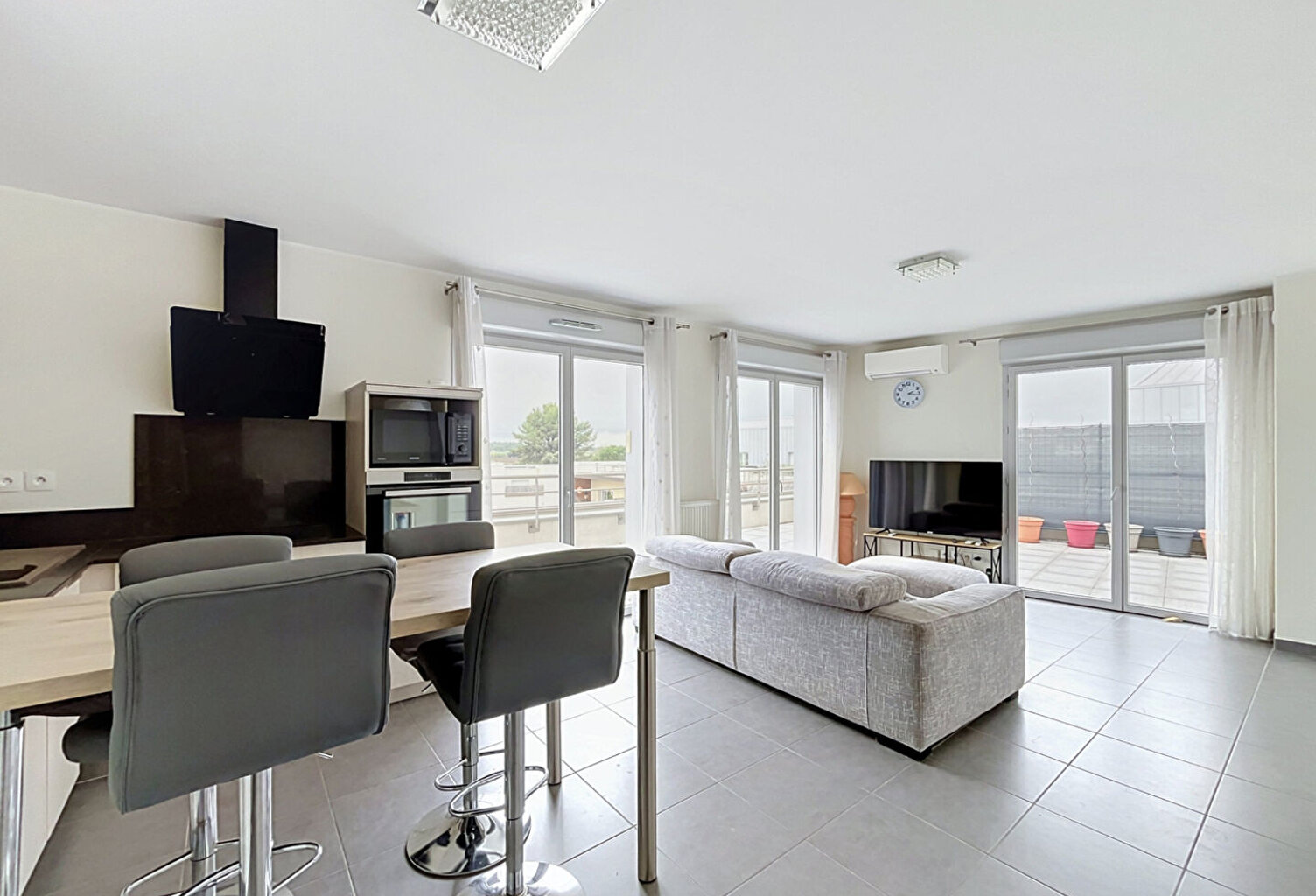 Appartement Castelnau Le Lez T4  - Grande terrasse — photo 1