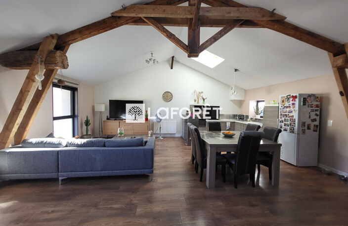 A LOUER - L'Arbresle - Maison de village 2 chambres - 93 m2 + double garage — photo 2
