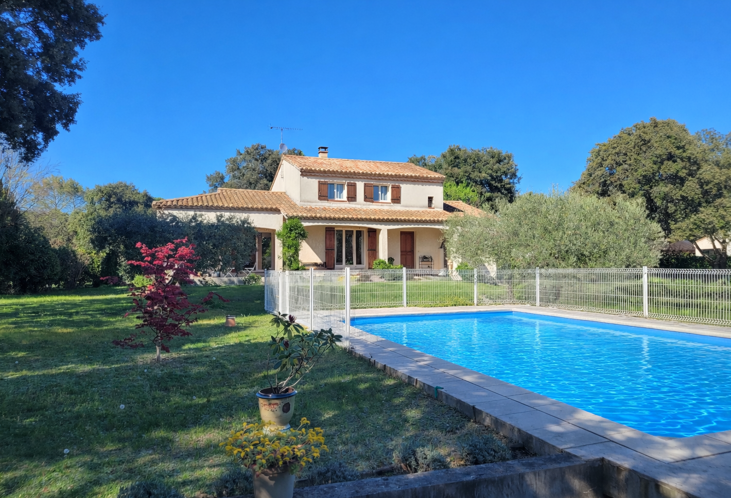 BELLE MAISON FAMILIALE ST QUENTIN LA POTERIE — photo 1
