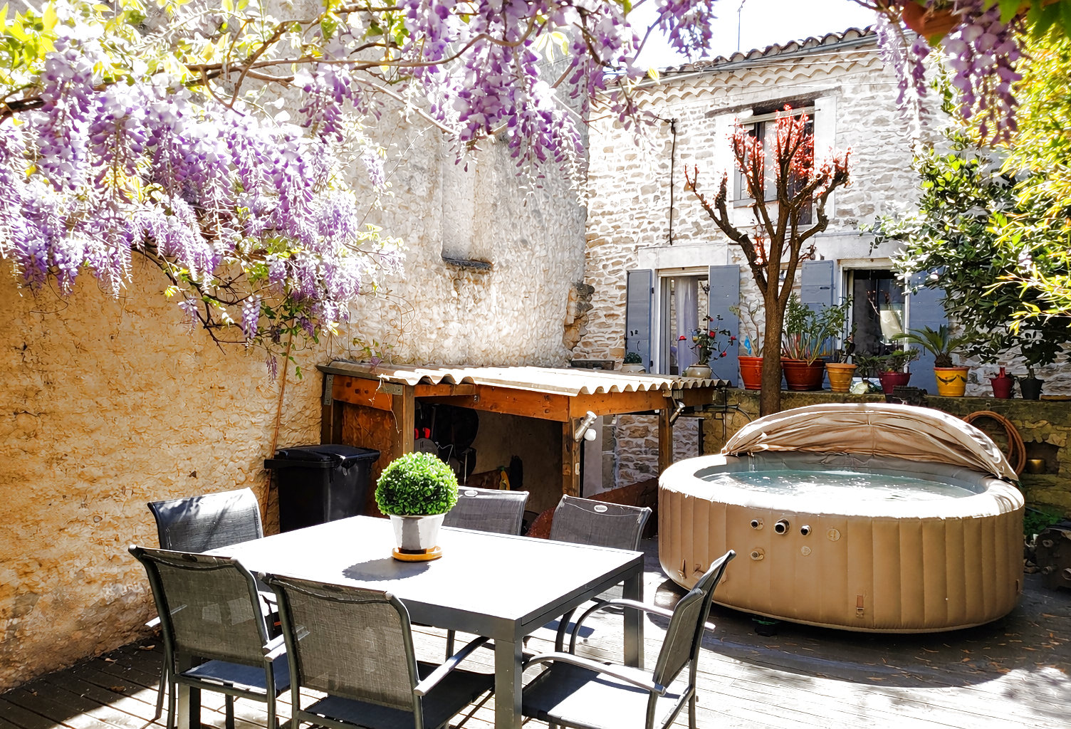 Très jolie Maison en pierre avec extérieurs sans vis-à-vis — photo 1