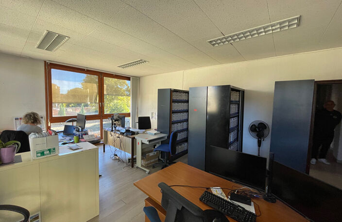 Bureaux Avignon 259 m2 — photo 4
