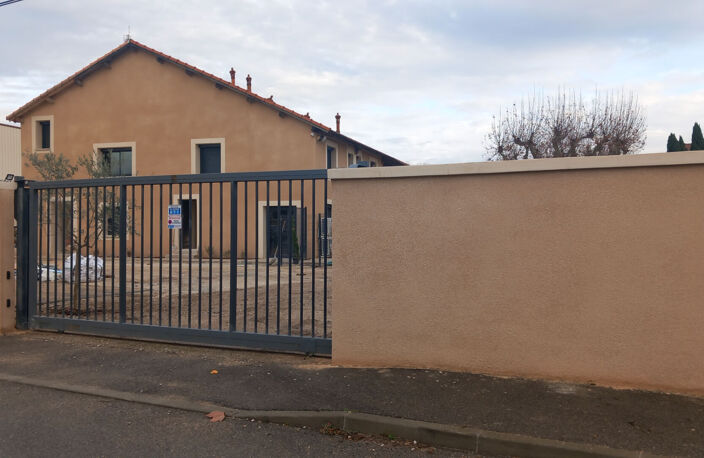 Bureaux Le Pontet 53 m2 — photo 2