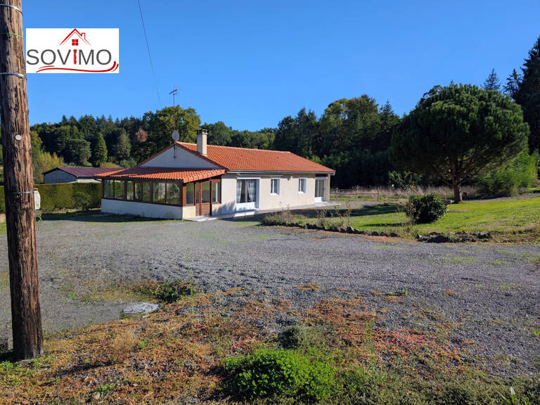 LE CHARME D'UN PLAIN PIED DE 1975 SUR PLUS DE 4700 M2 DE TER — photo 1