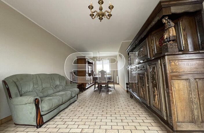 Maison d'habitation élevée sur sous-sol<br>Depuis escalier ext — photo 4