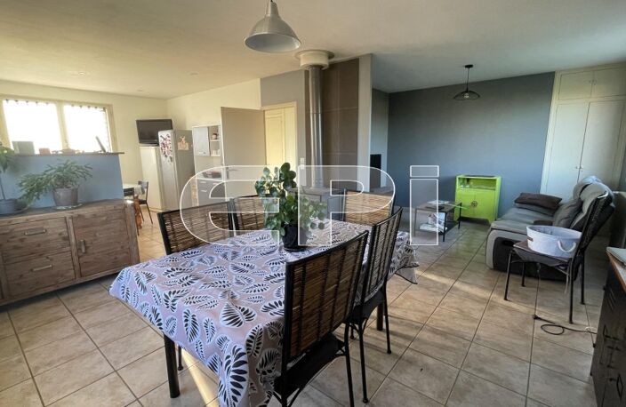 Maison contemporaine disposant grand terrain pour animaux avec d — photo 3