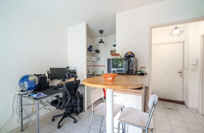 Référence : 7418-ASA - Studio avec terrasse et un grand garage — photo 3
