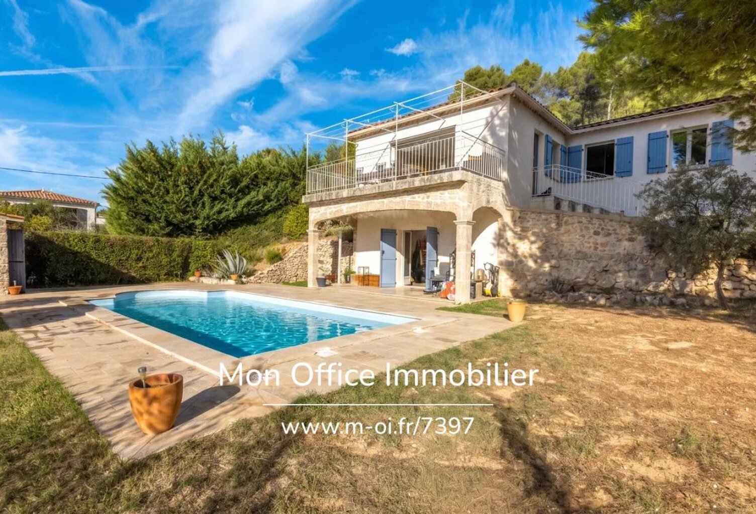 Référence : 7397-NFI - Maison 6 pièces avec piscine, vue dégagée et garage — photo 1