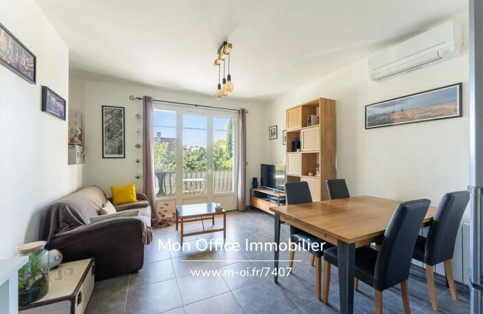 Référence : 7407-TLE - Aix en Provence - Appartement 3 pièces - Proche Centre-Ville - Jardin - Stationnements privatifs - commodités à pieds - faibles charges — photo 2