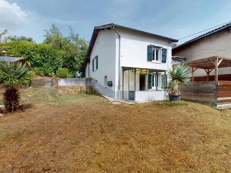 À VENDRE – Charmante maison rénovée à Trévoux — photo 1