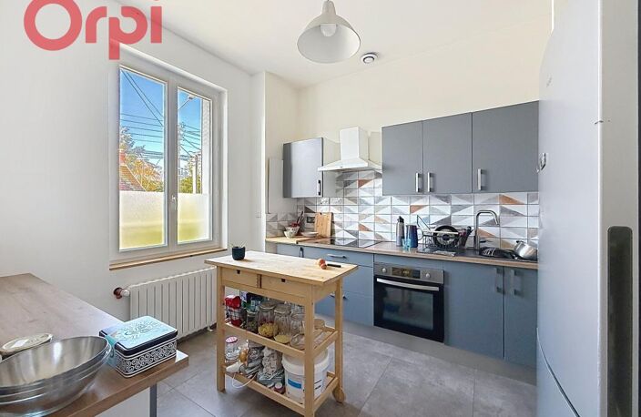 Charmante maison des années 30 avec jardin – Cusset — photo 4