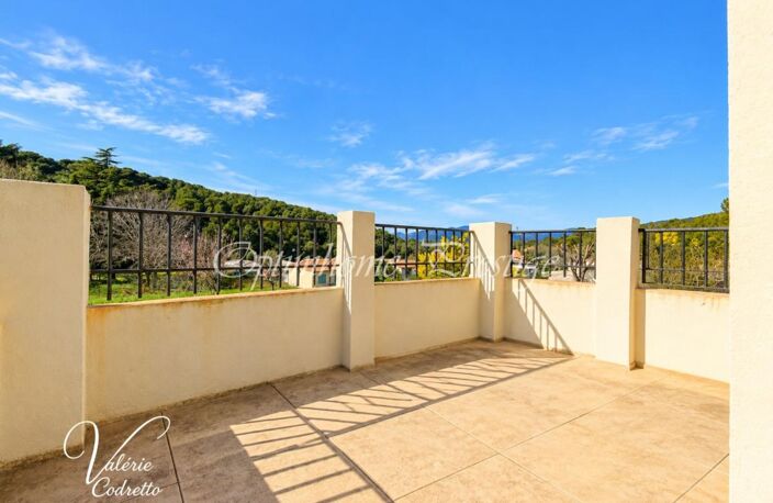 LE PRADET  83220 – LES OURSINIÈRES – Appartement T5 en rez-de-jardin de villa, terrain 420 m² et dépendances — photo 3