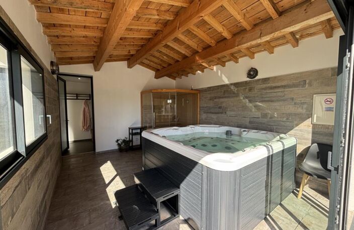Propriété à vendre 14 pièces Saint jean de Marsacq (40) avec salle de bal de plus de 100m2 sur terrain de plus de 4 hectares — photo 4