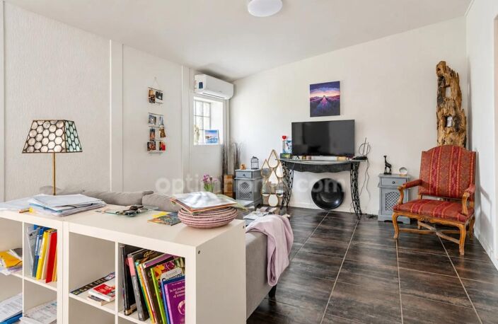 PLAISSAN (34230) – ENSEMBLE IMMOBILIER – 5 APPARTEMENTS – TERRAIN 1 055 M² – PISCINE – POTENTIEL LOCATIF — photo 5