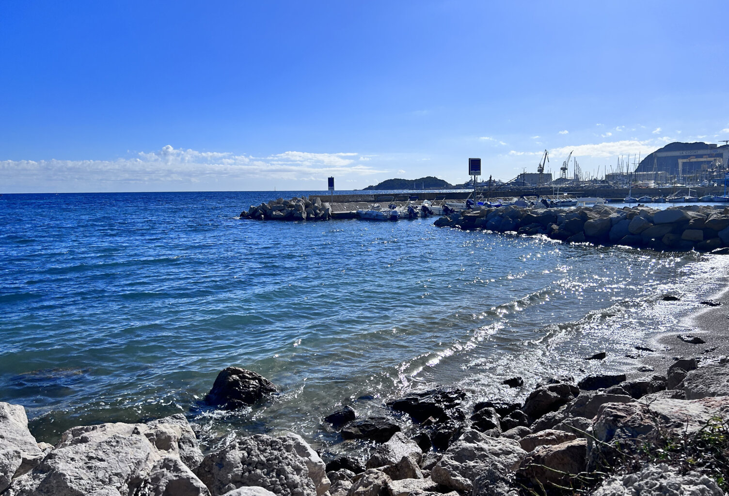 AVP IMMO - La Ciotat   T3 avec Grande Terrasse ! — photo 1
