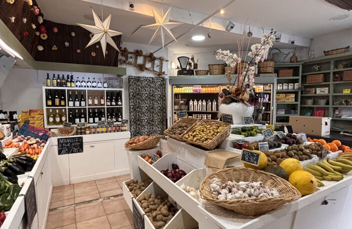 EXCLUSIVITÉ Droit au bail  alimentaire à fort potentiel Saint-Cyr-sur-Mer — photo 2