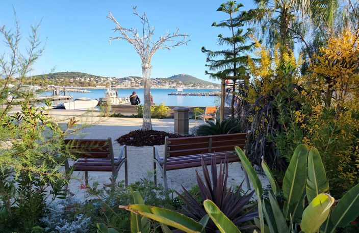 SANARY-SUR-MER   T4 DE 133,42 M2 AVEC 3 TERRASSES ET CABINE DE PLAGE PRIVÉE — photo 2