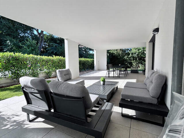 LES LECQUES   APPARTEMENT T3 AVEC TERRASSE DE 68 M2, JARDIN ET PARKING À 80 M DE LA PLAGE — photo du bien
