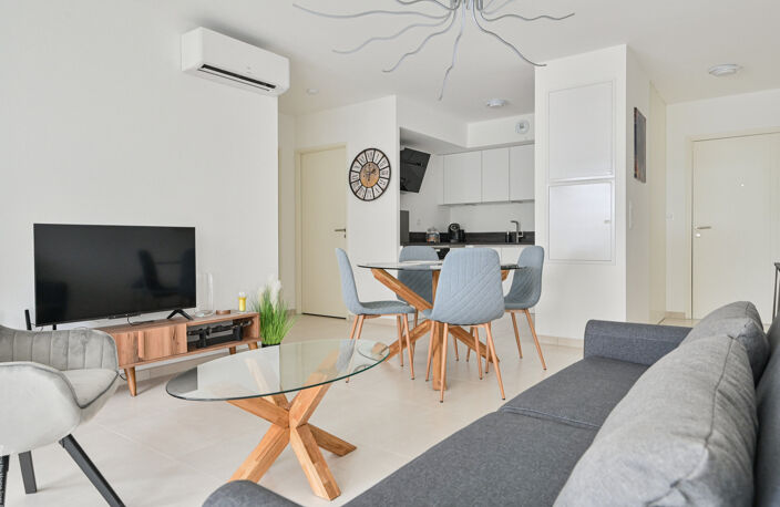 LES LECQUES   T2 AVEC TERRASSE, JARDIN PRIVATIF, PISCINE ET PARKING À 80 M DE LA PLAGE — photo 2