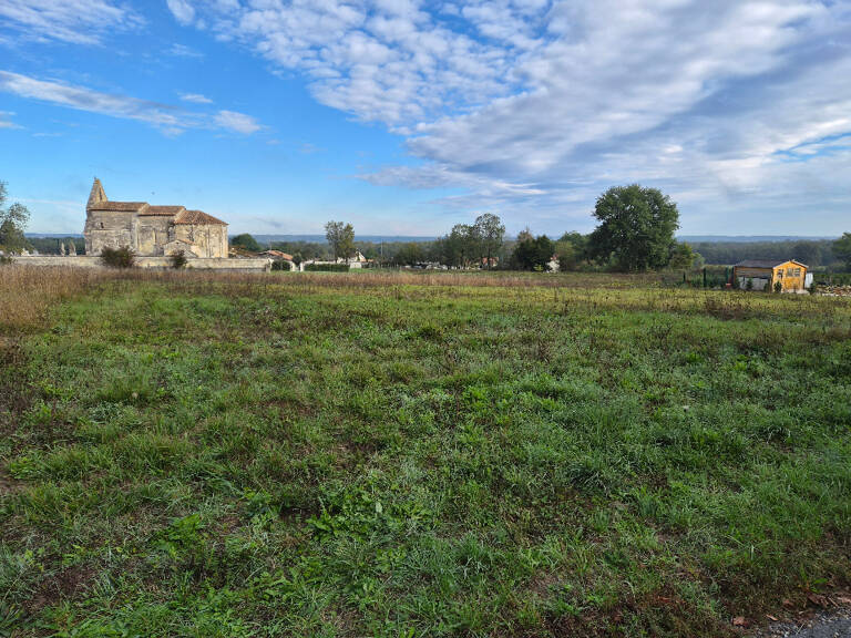 Terrain à bâtir à Gours (33660) — photo 1