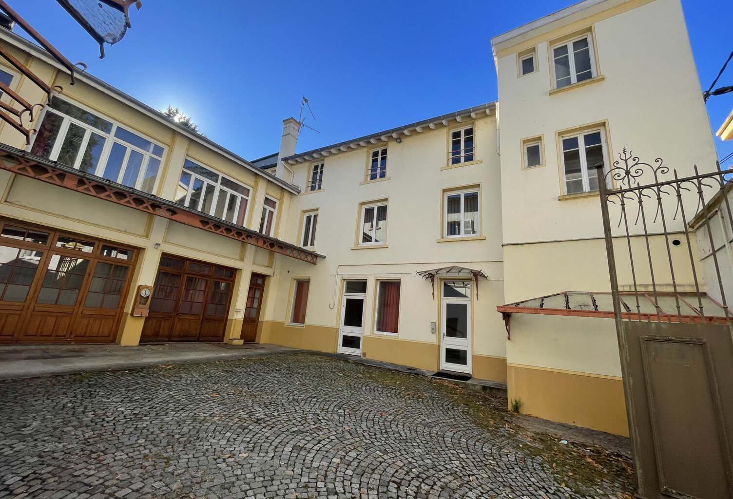 BÂTIMENT PROFESSIONNEL   FORT POTENTIEL — photo 1
