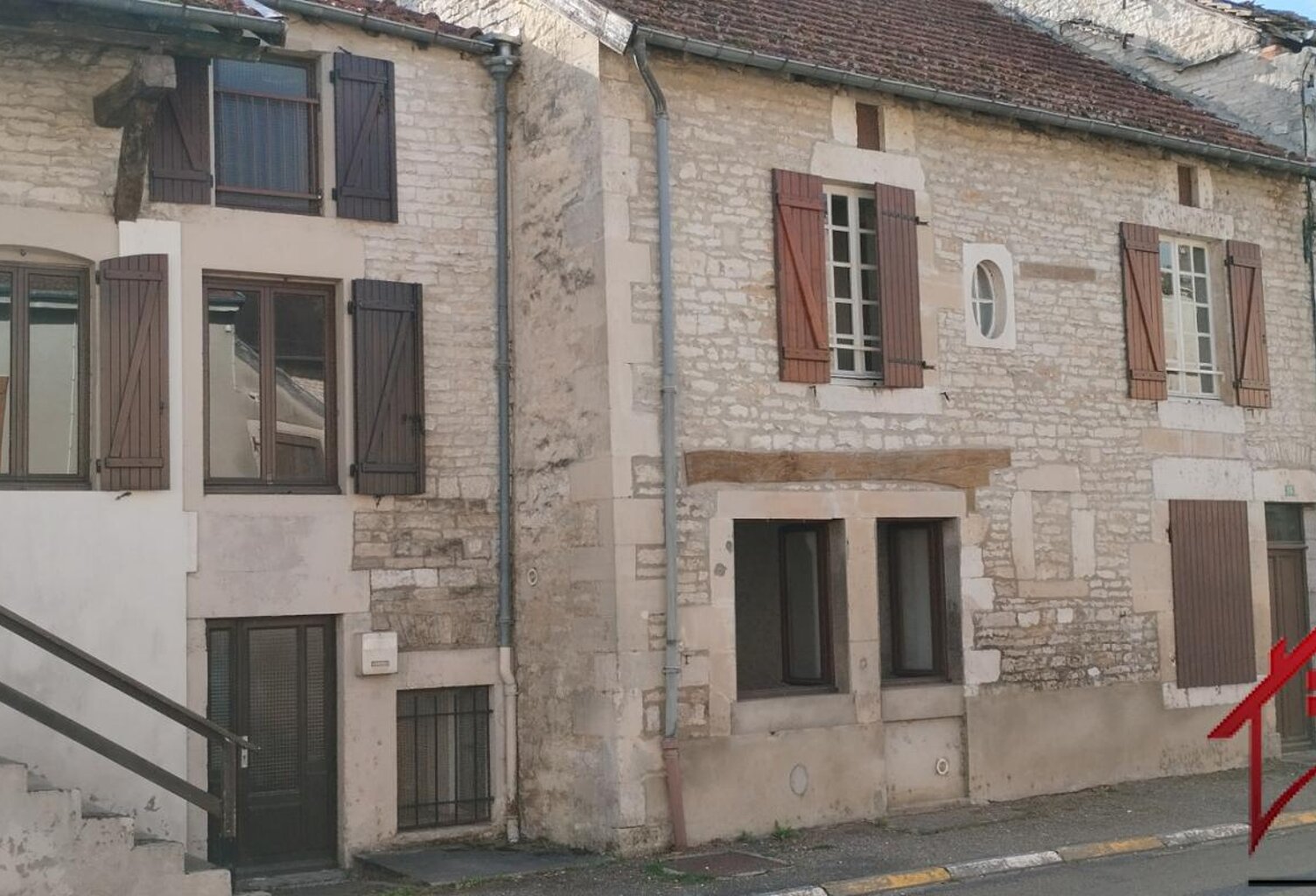 Jolie maison à rénover, sept pièces, 197 mètres arrés habita — photo 1