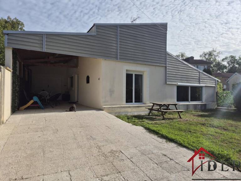 AMBRIERES, maison principale de 94m2 avec maison indépendant — photo 1