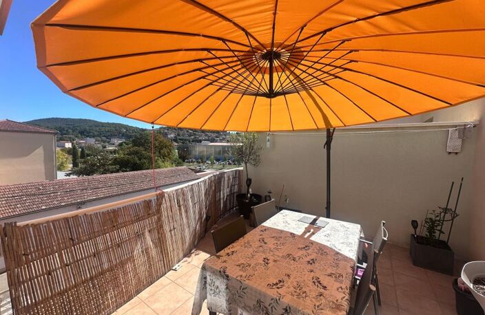 Livron Type 3 Loué avec terrasse, cave et garage — photo 2
