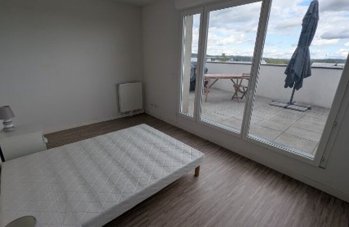 T3 — photo 3