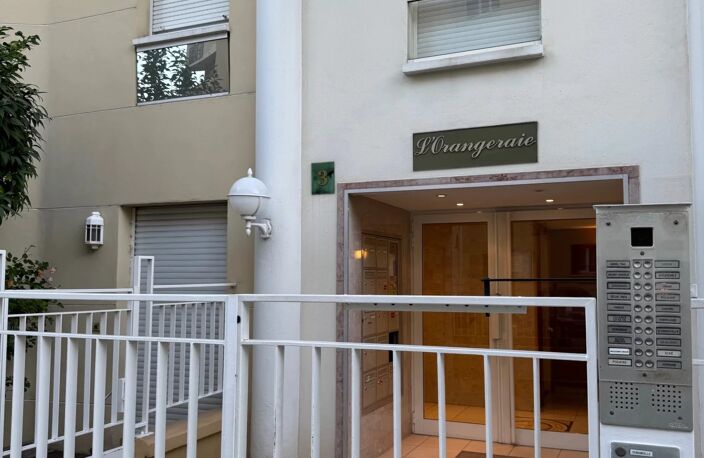 VENTE – Appartement 3 pièces NICE | Vue panoramique mer & ville, — photo 4
