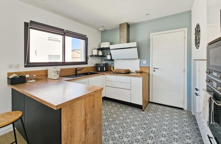 À Vendre à Blauzac - Maison 80 m² T4 avec piscine — photo 5