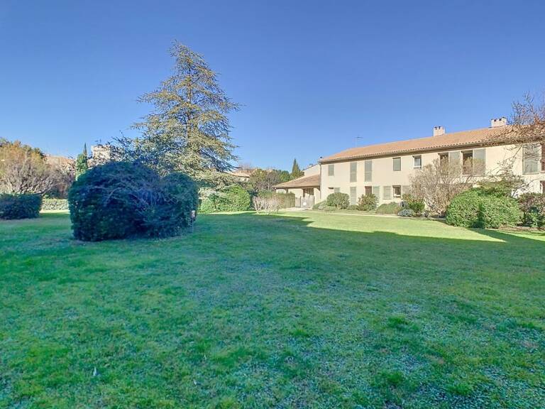 À LOUER – Appartement T2 meublé avec grande terrasse – Villeneuve-lès-Avignon — photo 1