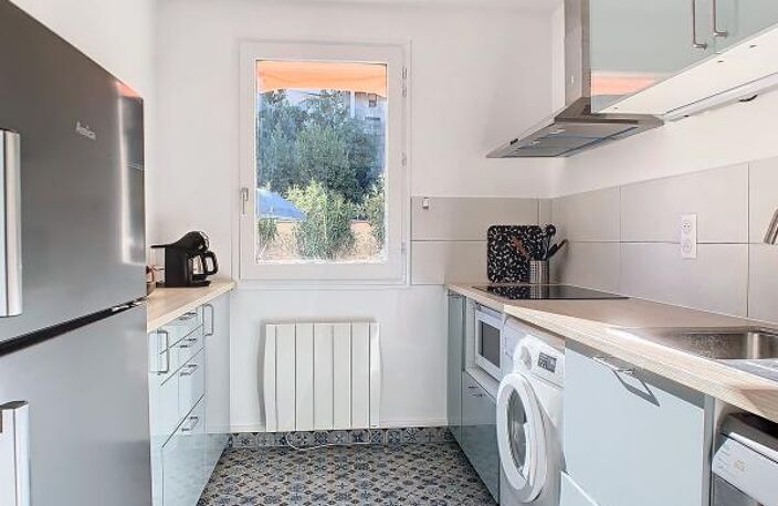 À LOUER – Appartement T2 meublé avec grande terrasse – Villeneuve-lès-Avignon — photo 4