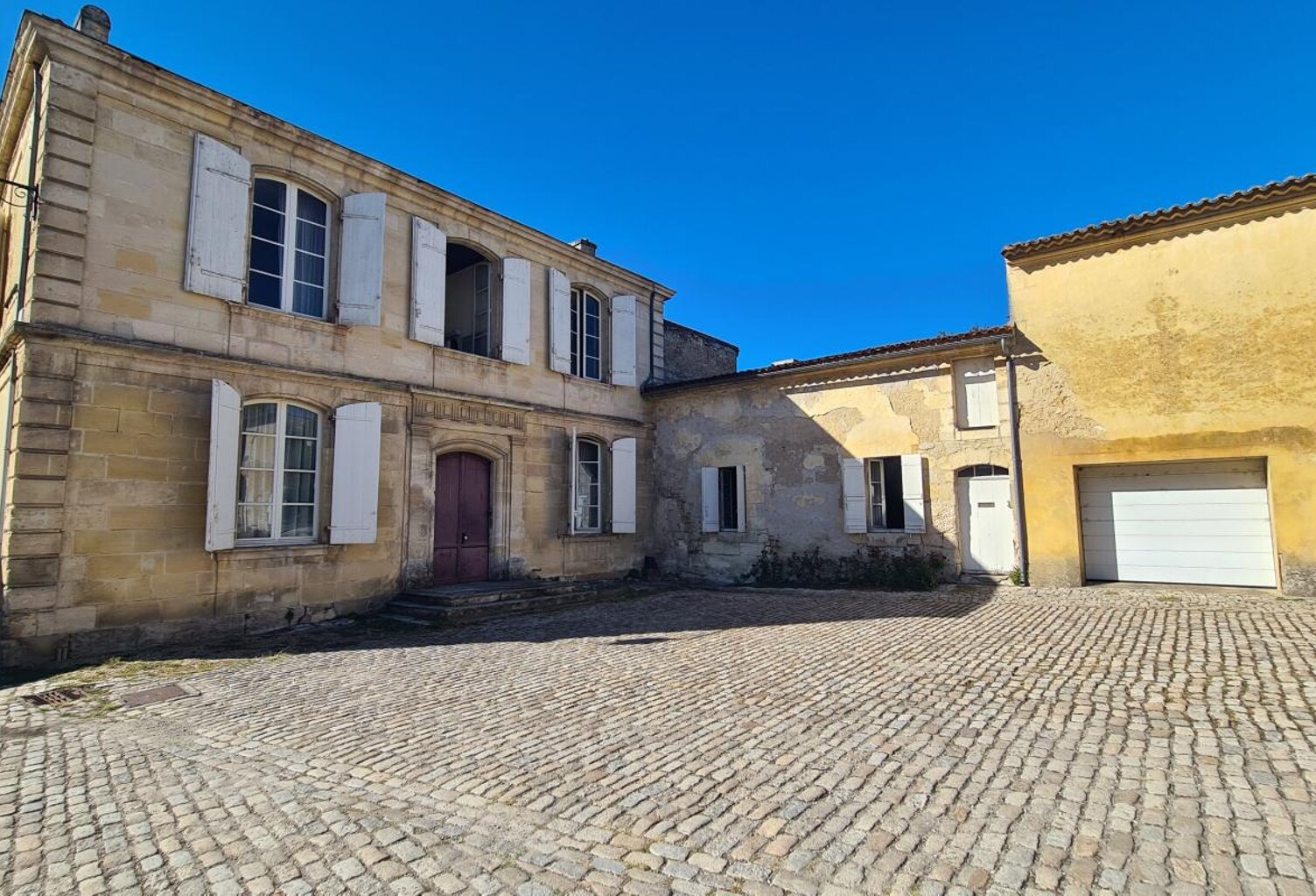 Demeure en pierre à vendre avec les commodités à pied — photo 1