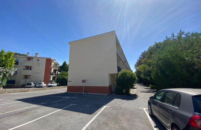 Appartement À Vendre — photo 2