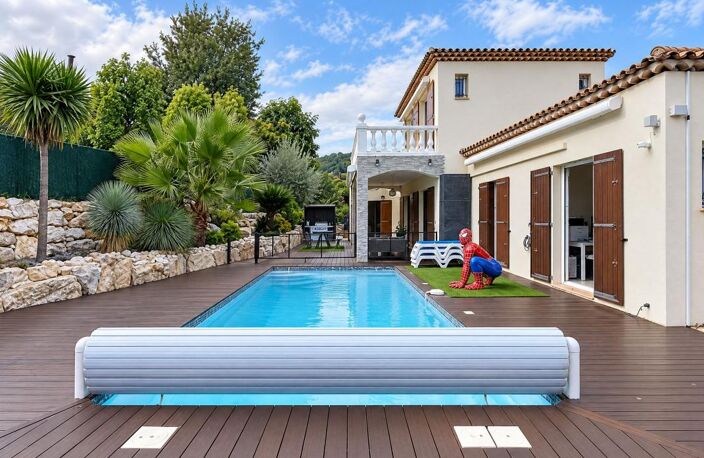 LA COLLE SUR LOUP - Villa 4/5P + St. indépendant - 162 m² Terrasses - Piscine - Terrain 1.792 m² — photo 2