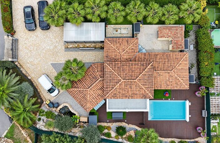 LA COLLE SUR LOUP - Villa 4/5P + St. indépendant - 162 m² Terrasses - Piscine - Terrain 1.792 m² — photo 3