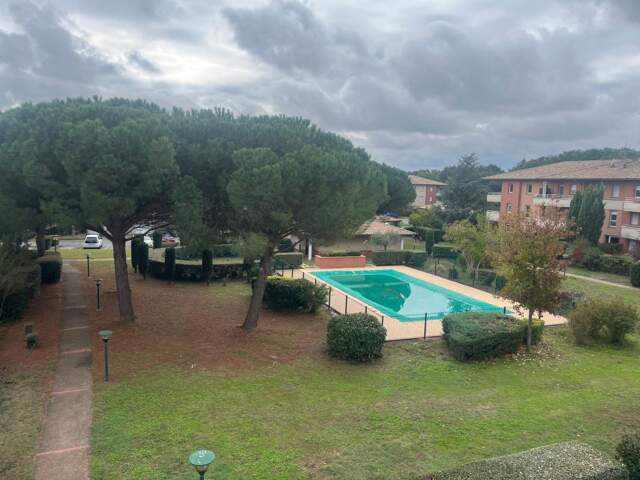 Appartement À Vendre — photo du bien