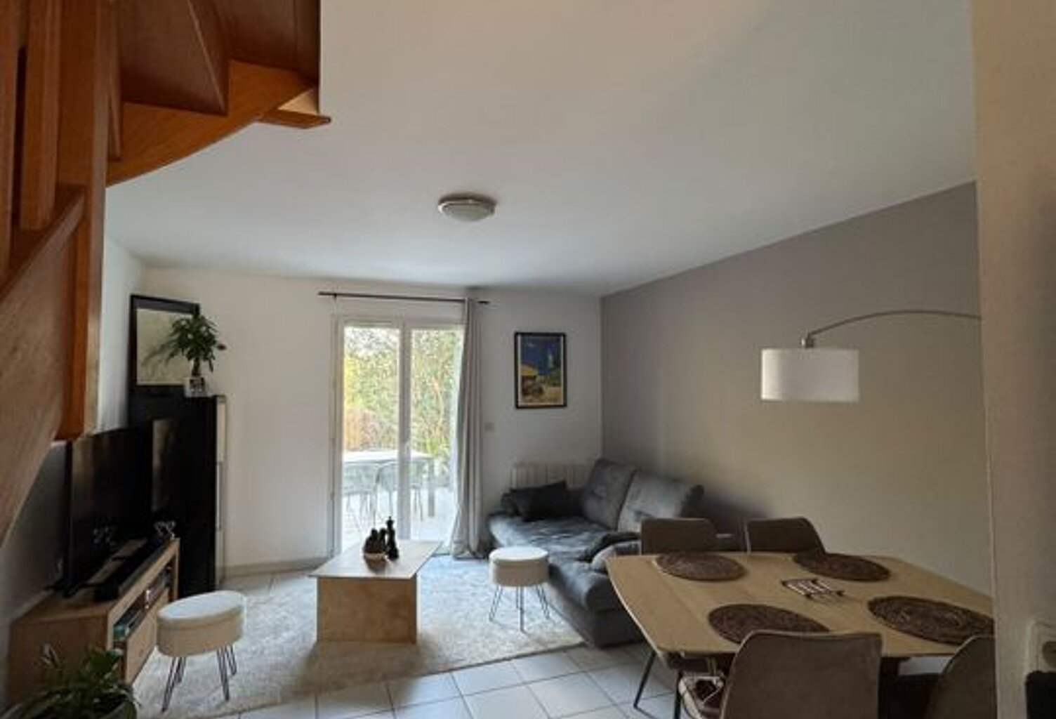 Maison de 61m2 à louer sur Saint-Étienne-du-Grès — photo 1