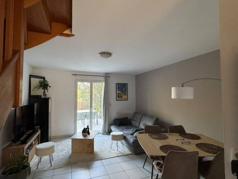 Maison de 61m2 à louer sur Saint-Étienne-du-Grès — photo 1