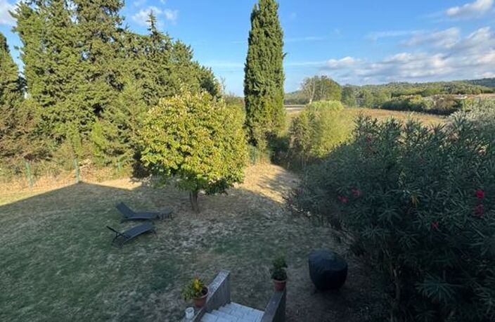 Maison de 61m2 à louer sur Saint-Étienne-du-Grès — photo 4