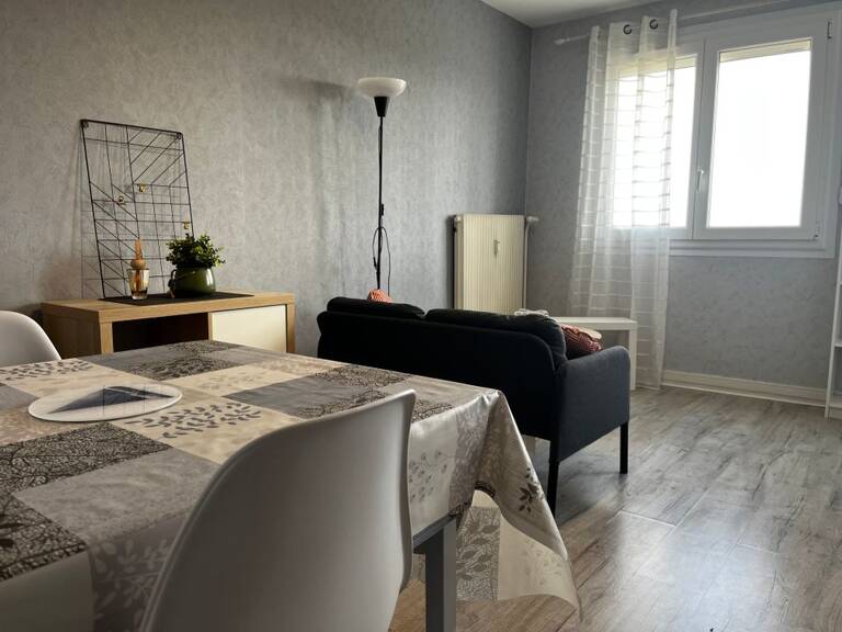 Appartement de 31m2 à louer sur Pont-Sainte-Marie — photo 1