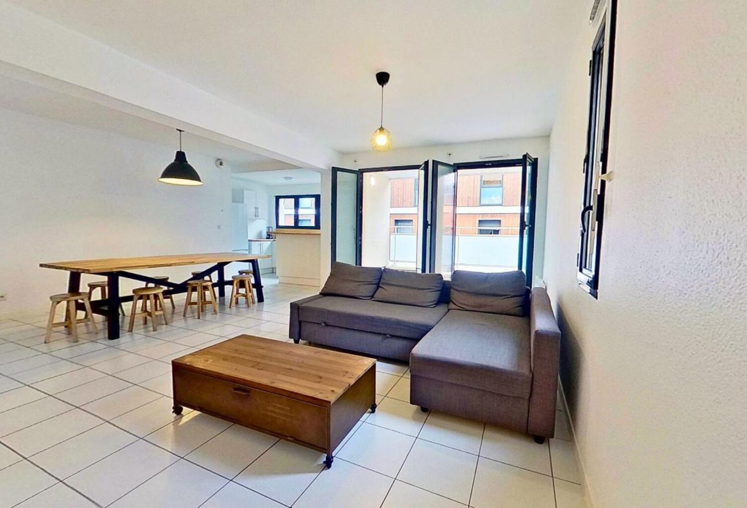 Appartement 4 pièces - Rue Prunier 33300 Bordeaux — photo 1