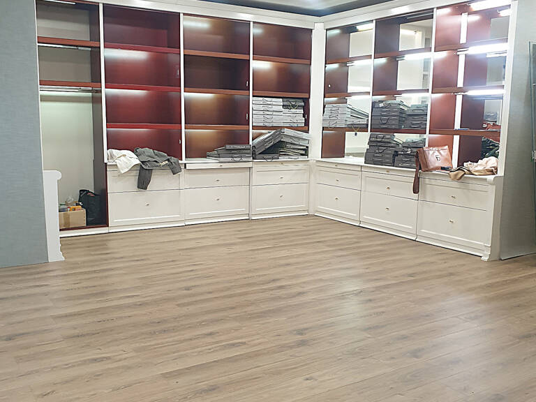 Local/bureau/commerce,  97 m² à vendre ANGOULEME (16) — photo 1
